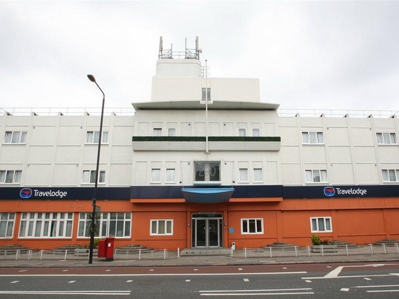 Travelodge Battersea ロンドン エクステリア 写真